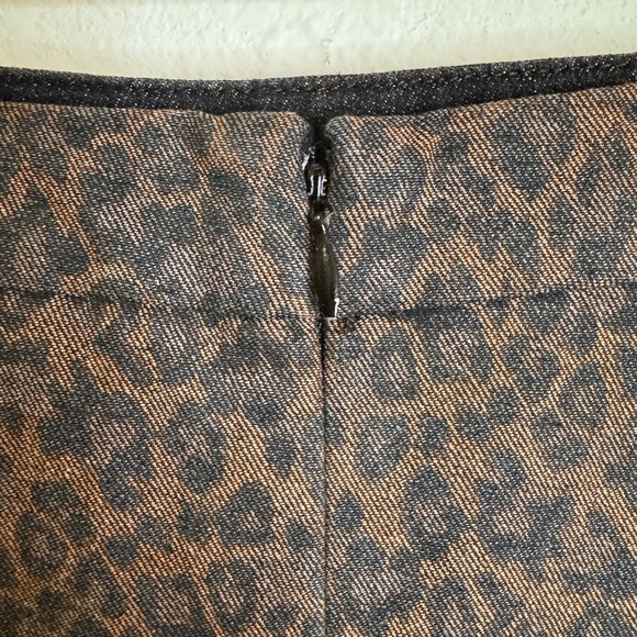 Casual Corner Brown/Black Leopard Knee-length Jean Pencil Skirt - Picture 4 of 7